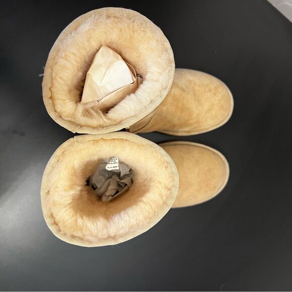 UGG Classic Sheerling Short Boot Bootie 6 - Picture 9 of 11